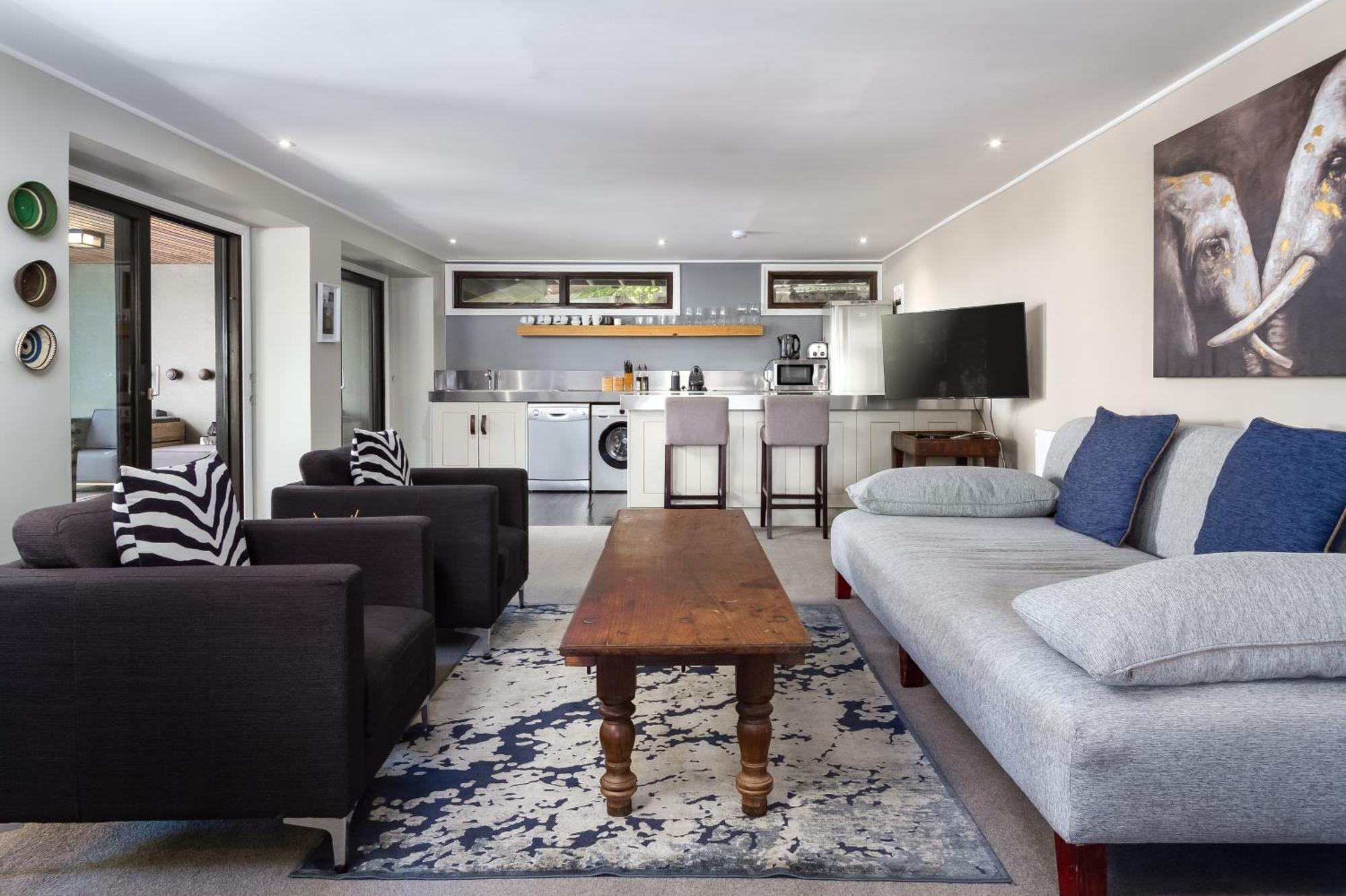 Sweet Greta - Terrace With Solar Power * Cape Town