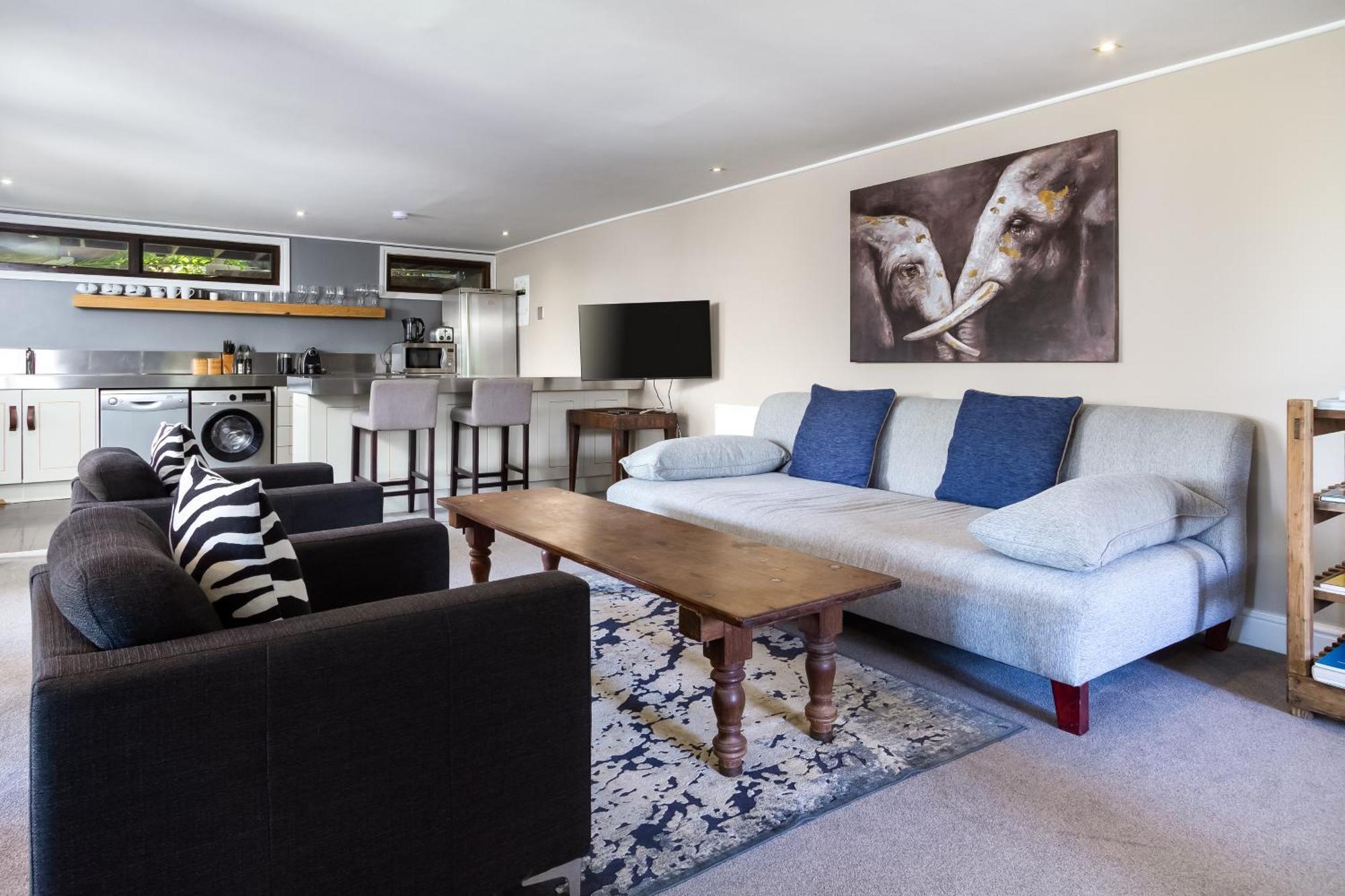 Sweet Greta - Terrace With Solar Power Cape Town